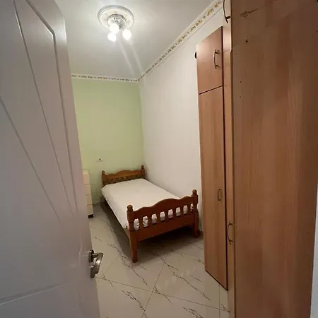 Ton' S Apartment